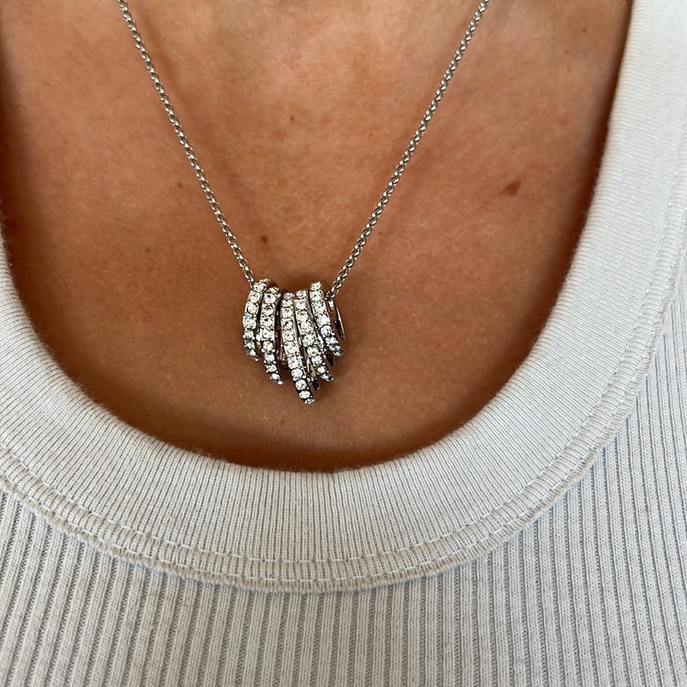 COSTUME SILVER RING NECKLACE